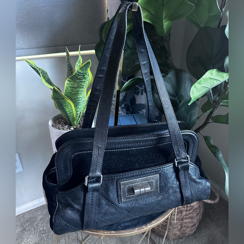 Chanel Caviar Mademoiselle Reissue Shoulder Bag - Picture 2 of 10